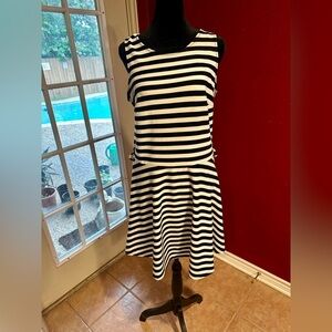 Connection 18 Black & White Striped Sleeveless Fit & Flare Dress Size Large